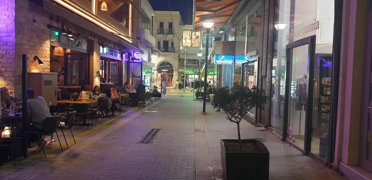 A1 Central Apartment Heraklion  Bagian luar foto